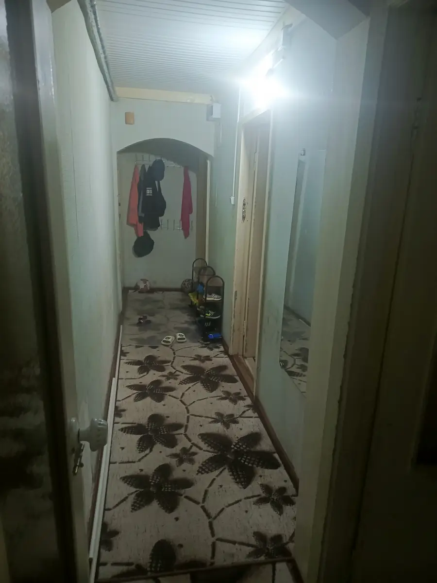 Продается 3-комнатная квартира − 51 м²