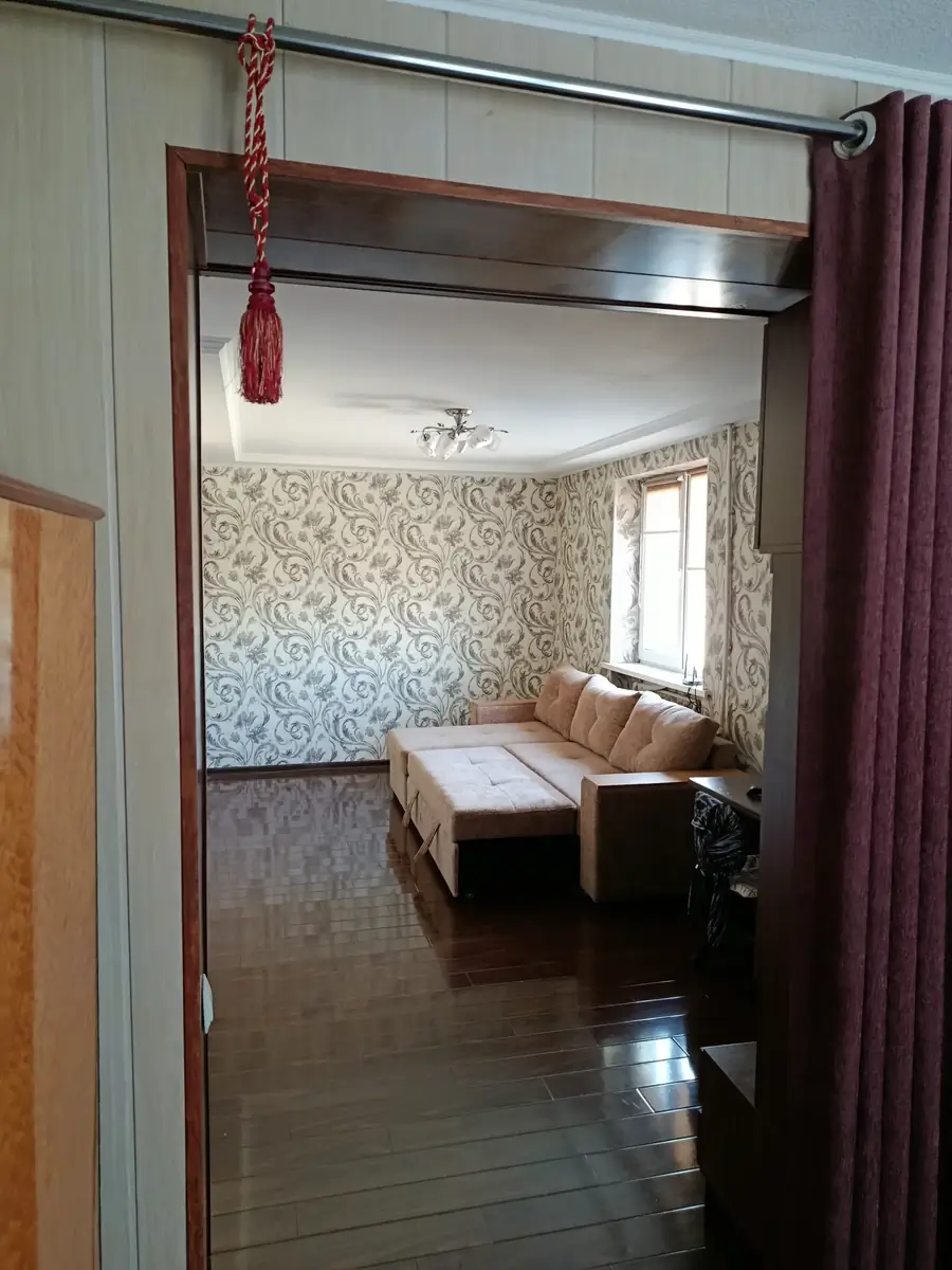 Ijaraga 1 xonali kvartira − 42 m²