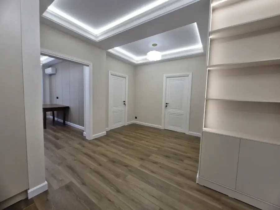 Продается 3-комнатная квартира − 86 м²