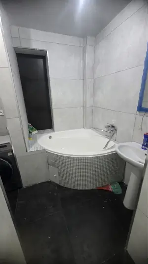 Сдается 3-комнатная квартира − 65 м²