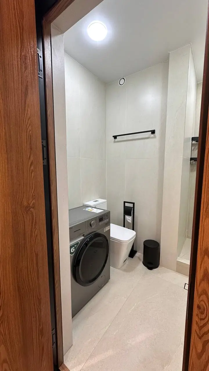 2 xonali kvartira sotiladi − 54.3 m²
