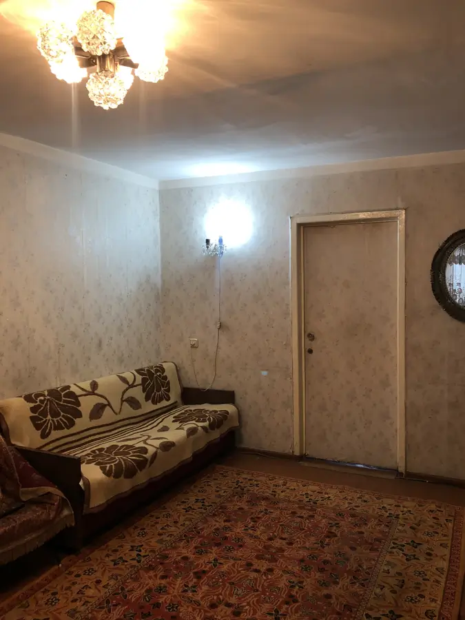 Продается 2-комнатная квартира − 50.6 м²