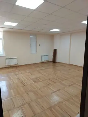 Сдается офис − 80 м²