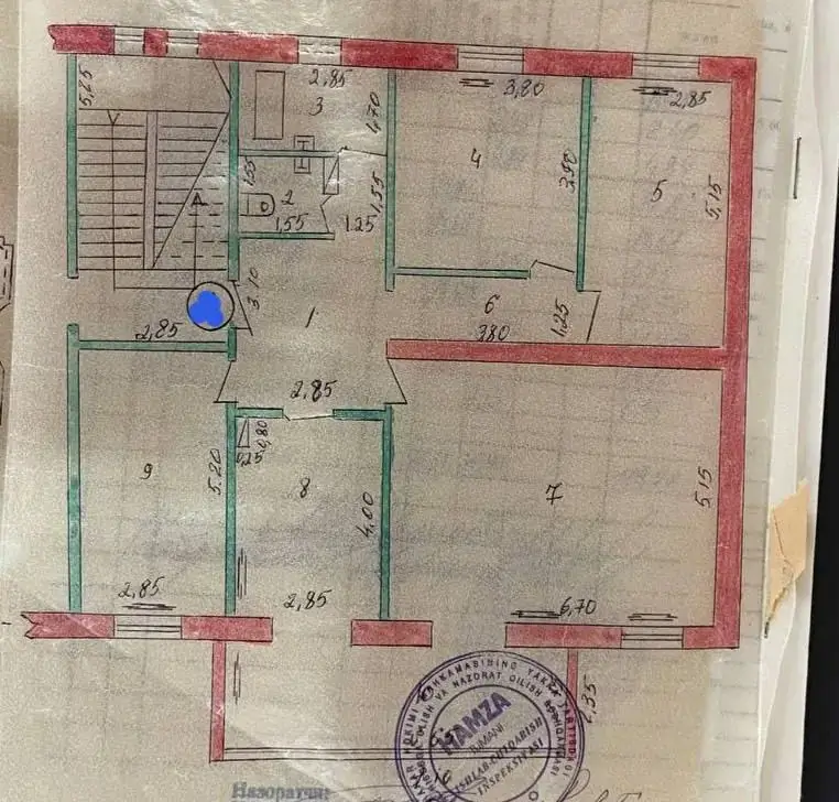 4 xonali kvartira sotiladi − 127 m²