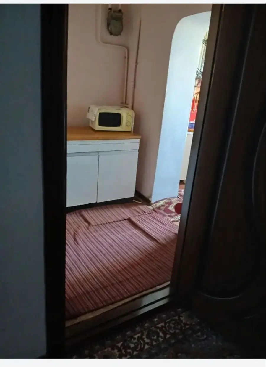 2 xonali kvartira sotiladi − 260 m²
