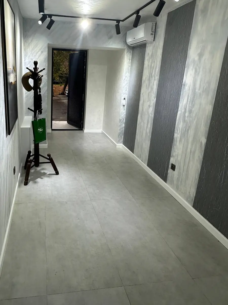 Сдается офис − 90 м²