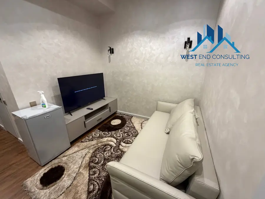 Сдается 2-комнатная квартира − 30 м²