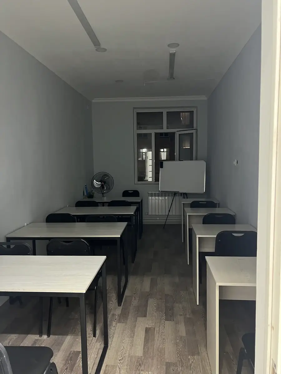 Ijaraga ofis − 200 m²