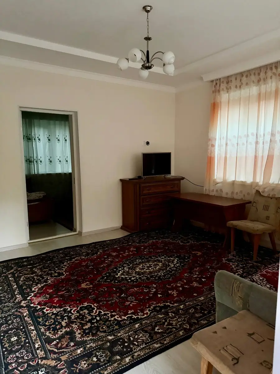 Ijaraga 1 qavatli uy − 400 m²