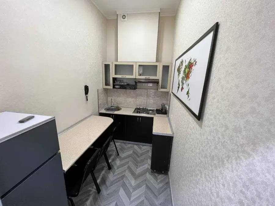 Ofis sotiladi − 354 m²