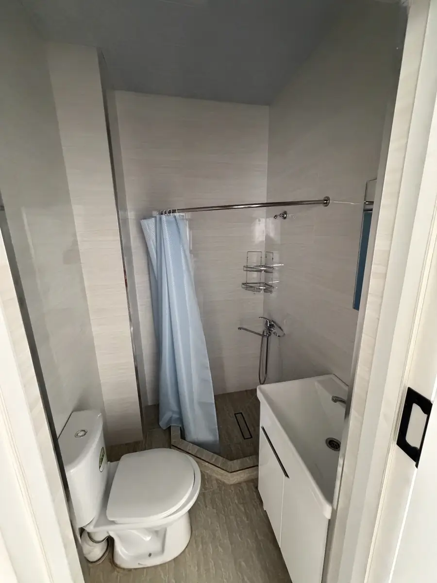 Ijaraga 2 qavatli uy − 60 m²