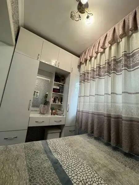 2-комнатная квартира − 60 м², 2/5 этаж