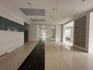 Ijaraga ofis − 792 m²