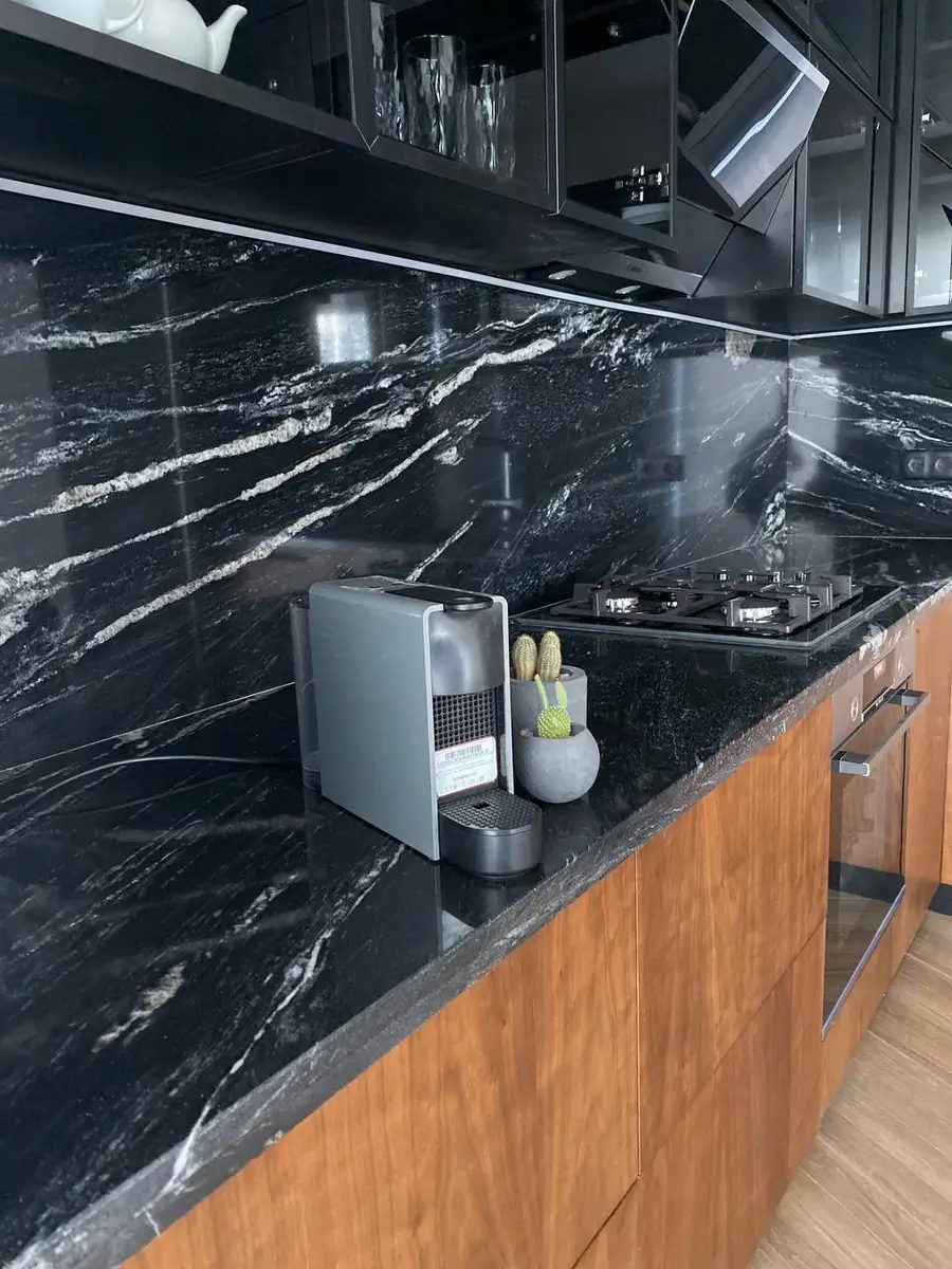 Сдается 3-комнатная квартира − 122 м²