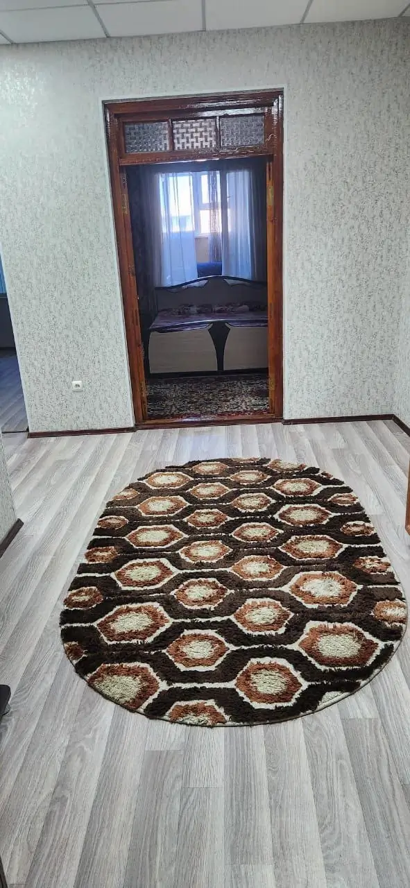 Сдается 3-комнатная квартира − 77 м²