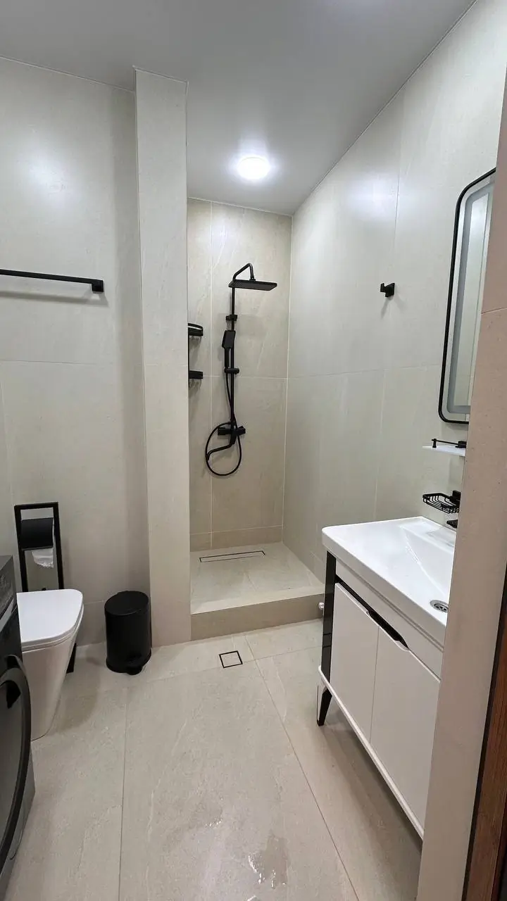 2 xonali kvartira sotiladi − 54.3 m²