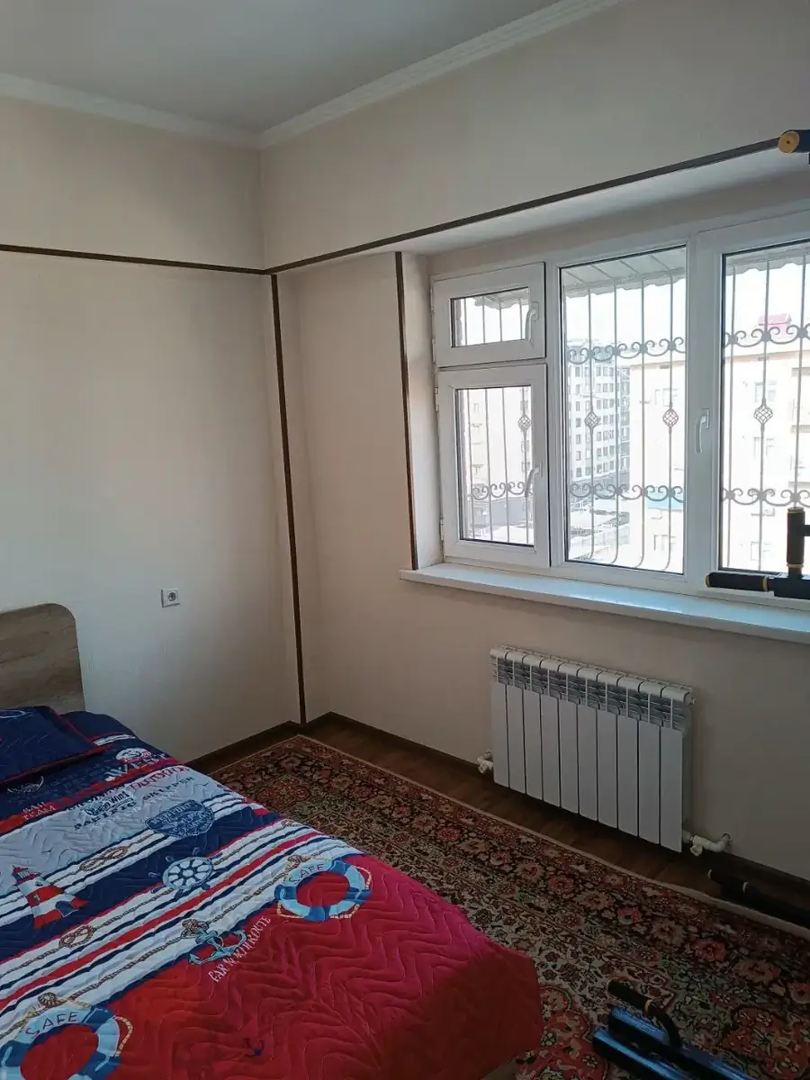 Продается 3-комнатная квартира − 79 м²