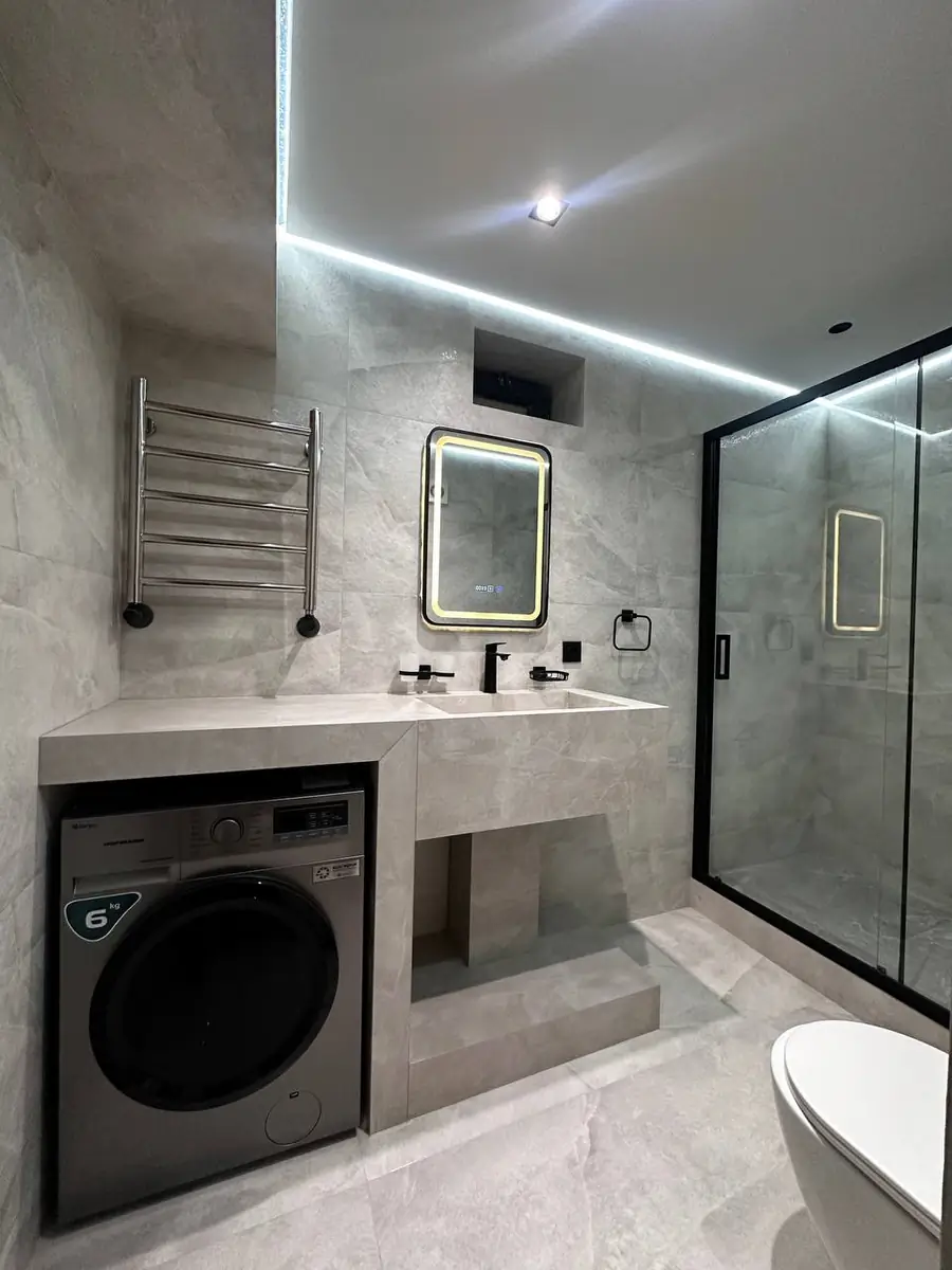 Продается 2-комнатная квартира − 55 м²