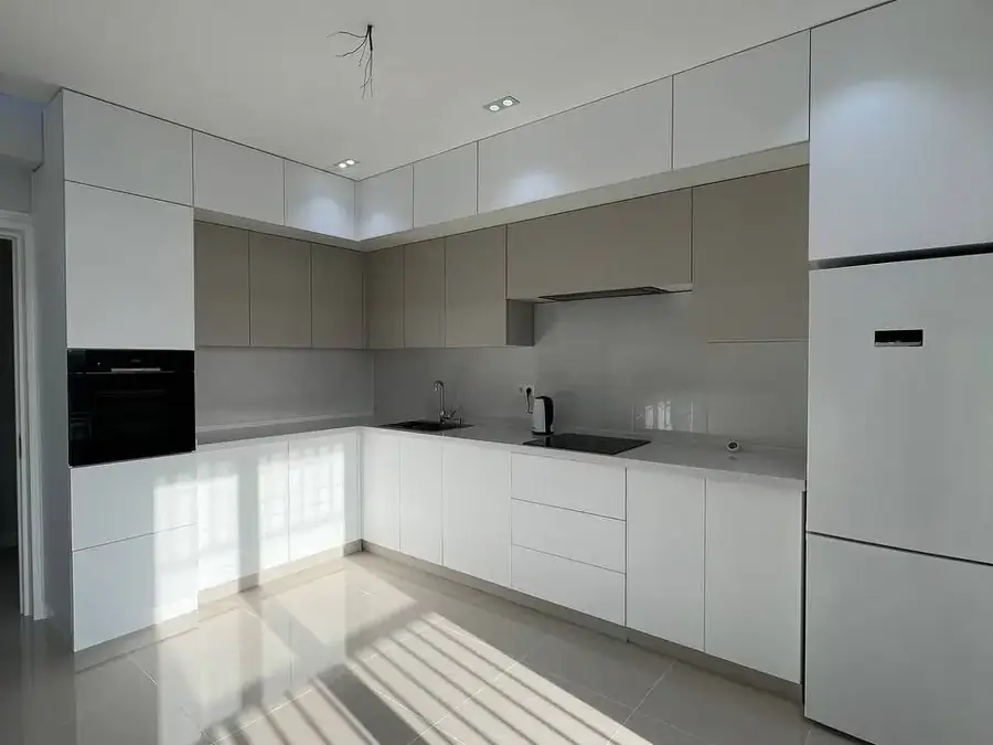 2 xonali kvartira sotiladi − 72 m²