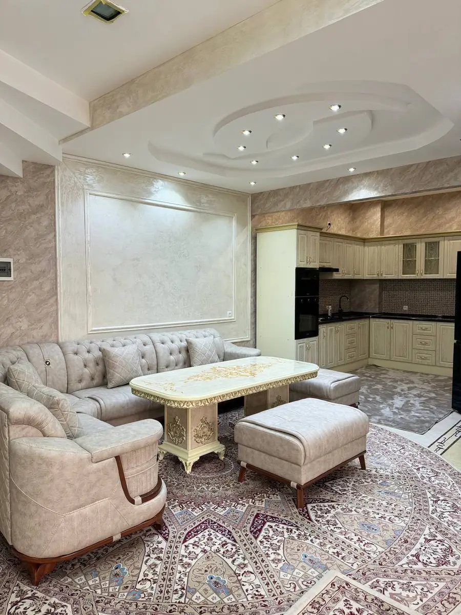 Ijaraga 4 qavatli uy − 350 m²