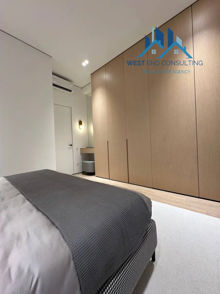 3 xonali kvartira sotiladi − 64 m²