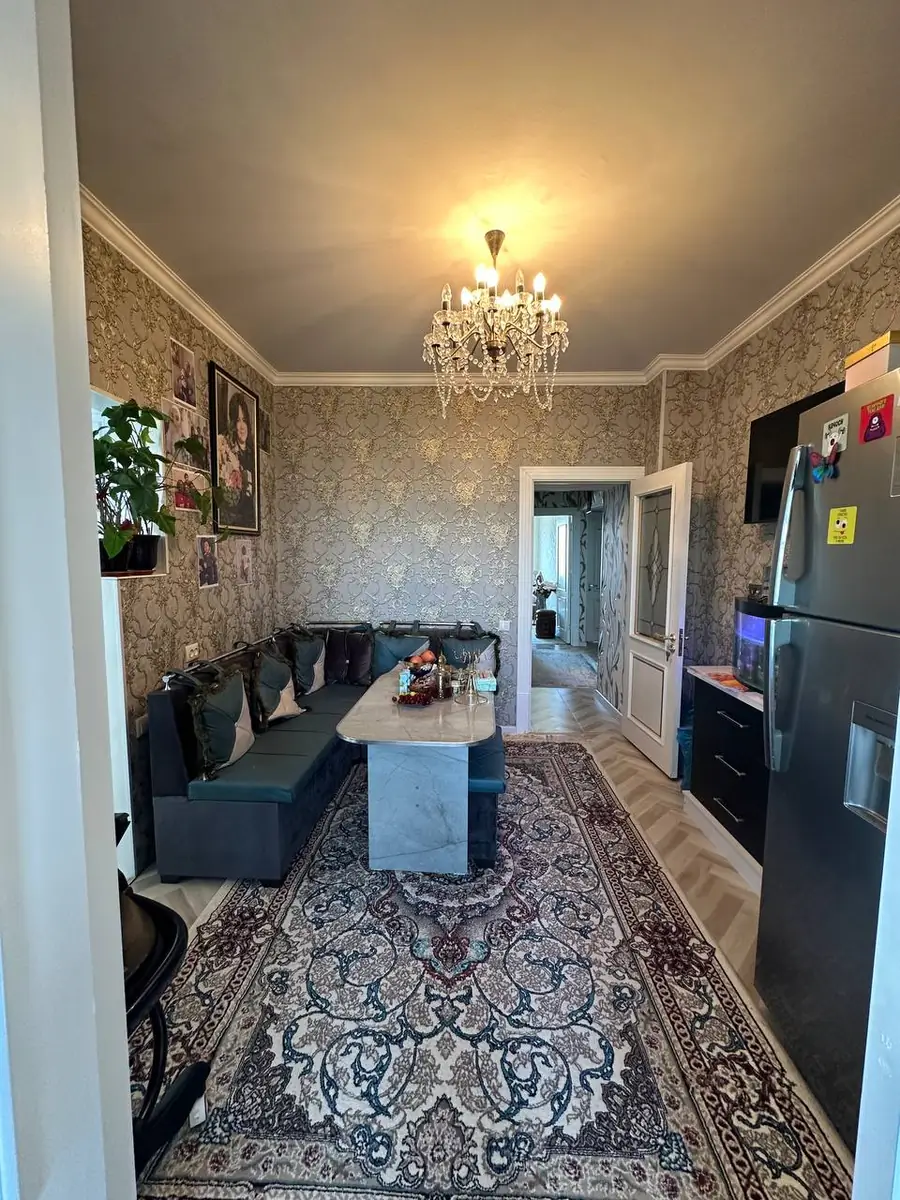 3 xonali kvartira sotiladi − 86 m²