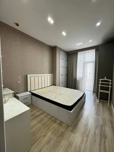 Более 5-комнатная квартира − 228 м², 9/10 этаж