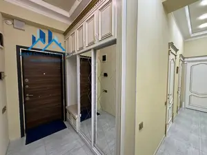 Сдается 3-комнатная квартира − 95 м²