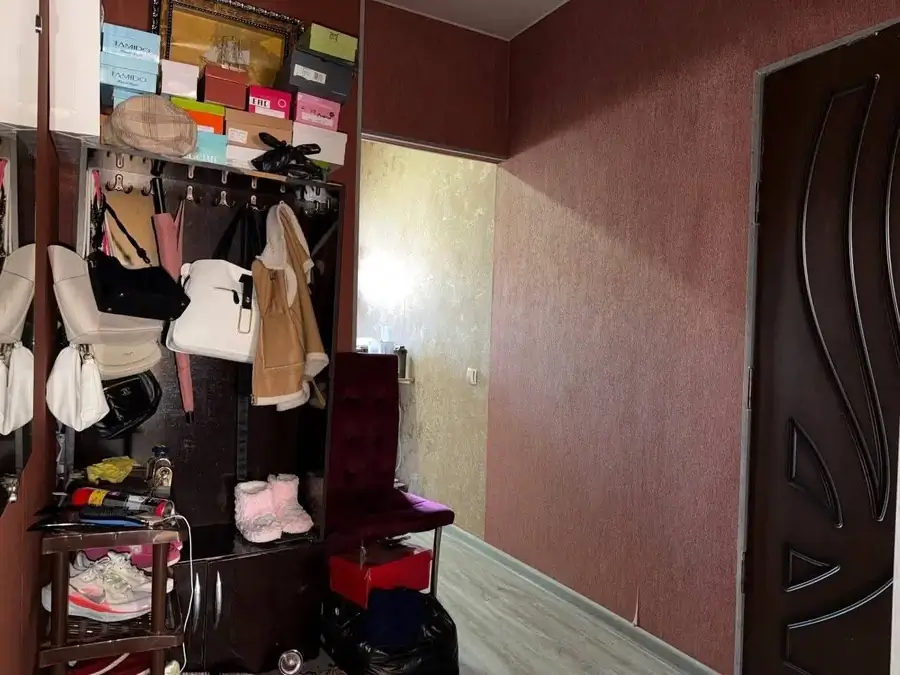 1 xonali kvartira sotiladi − 30 m²