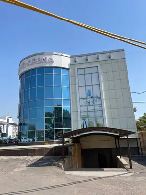 Savdo-sotiq maydoni − 1200 m², 3/3 qavat
