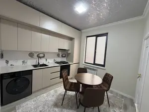 2 xonali kvartira sotiladi − 65 m²