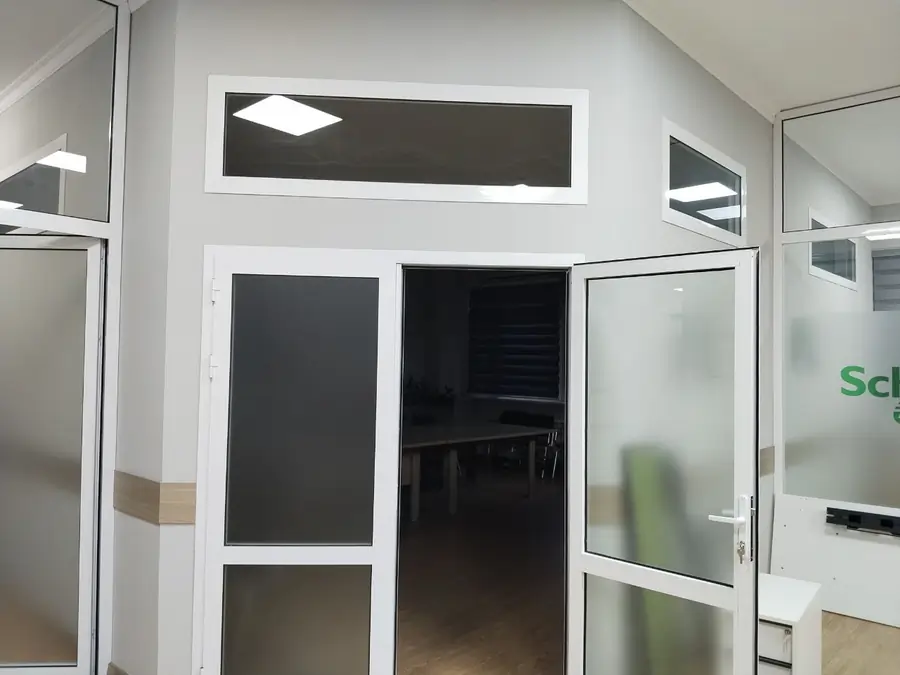 Ijaraga ofis − 176 m²
