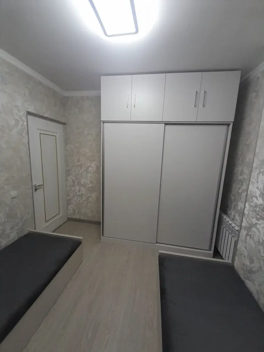 Продается 2-комнатная квартира − 46 м²