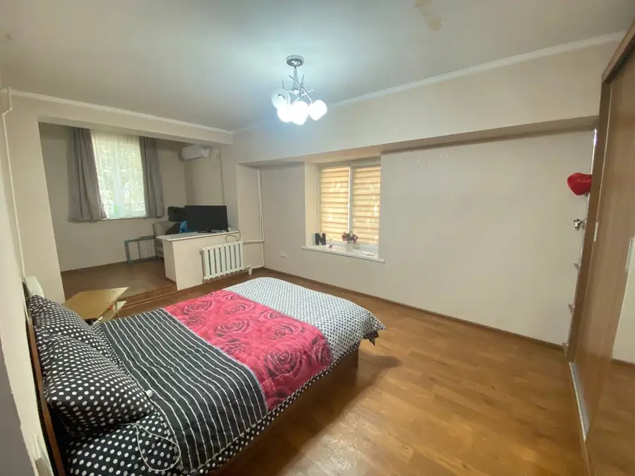 1 xonali kvartira sotiladi − 46 m²