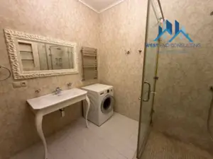 Ijaraga 3 xonali kvartira − 140 m²