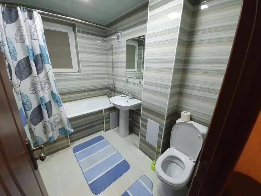 2 xonali kvartira sotiladi − 56 m²