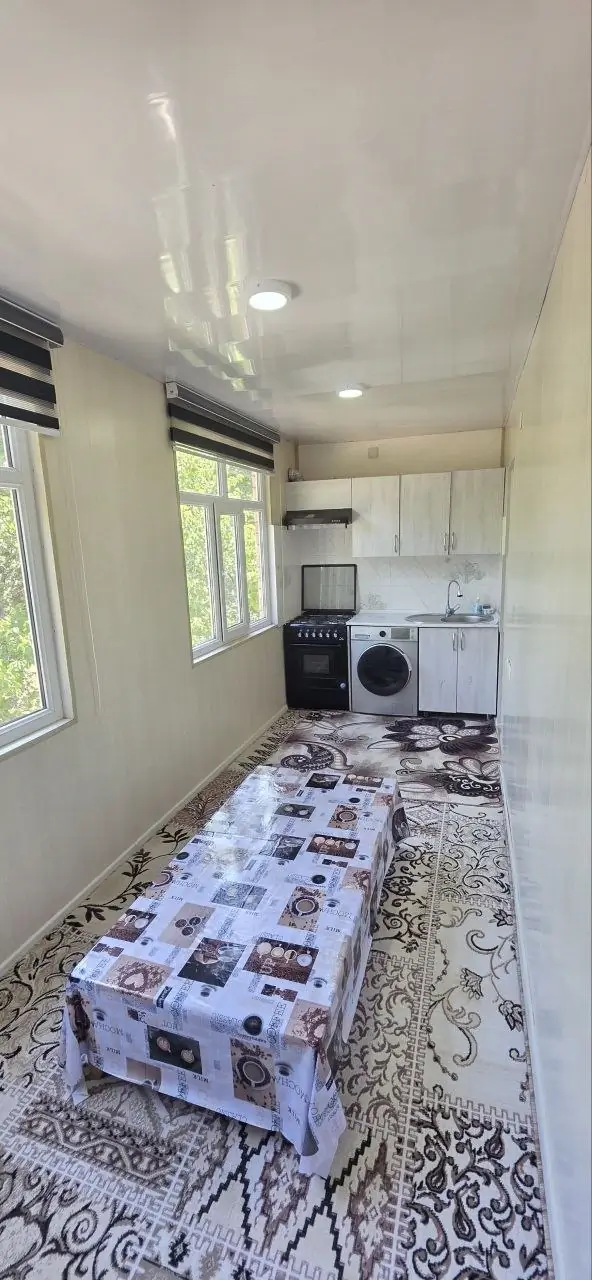 2 xonali kvartira sotiladi − 48 m²