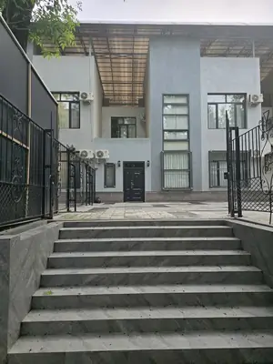 Ofis sotiladi − 506 m²