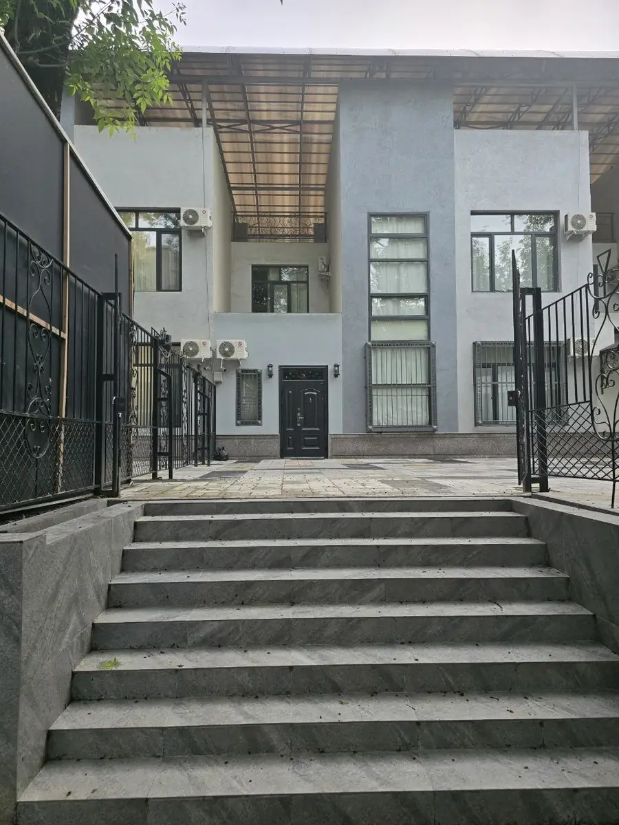 Ofis sotiladi − 506 m²