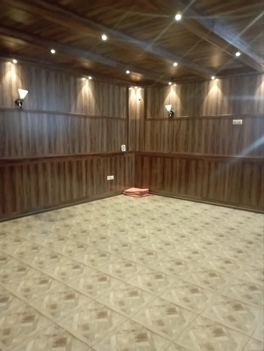 3 qavatli uy sotiladi − 1200 m²