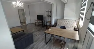 Сдается 2-комнатная квартира − 70 м²