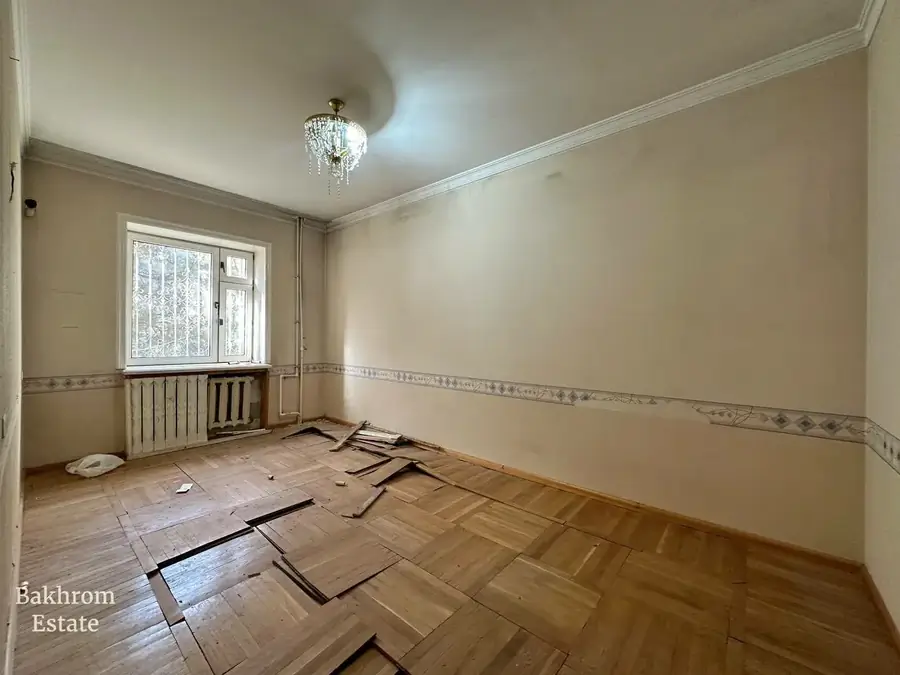 Продается 4-комнатная квартира − 127 м²