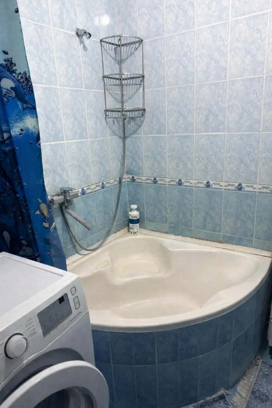 Продается 4-комнатная квартира − 112 м²