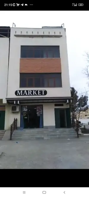 Продается торговое помещение − 330 м²