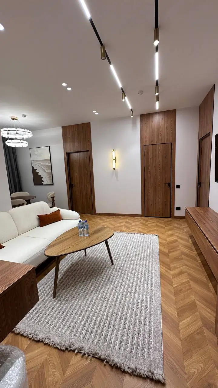 2 xonali kvartira sotiladi − 54.3 m²