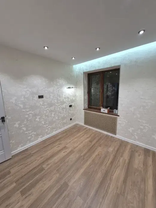 Ofis sotiladi − 90 m²