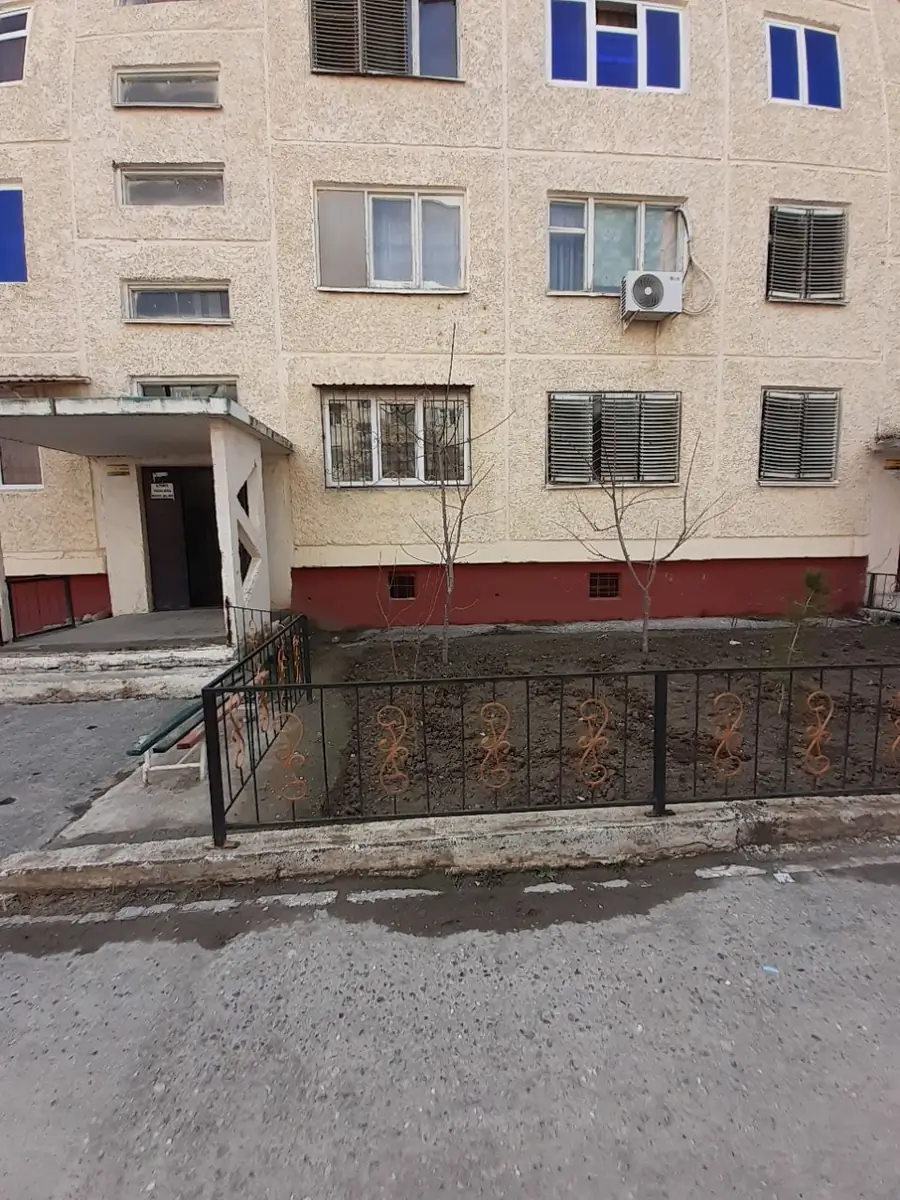 Продается 2-комнатная квартира − 54 м²