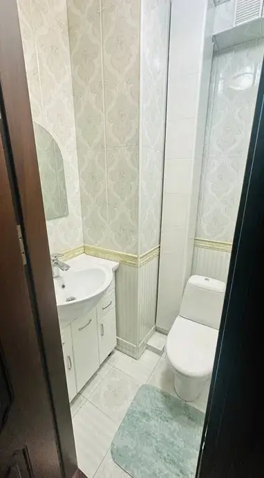 Продается 4-комнатная квартира − 100 м²