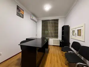 Ijaraga ofis − 154 m²