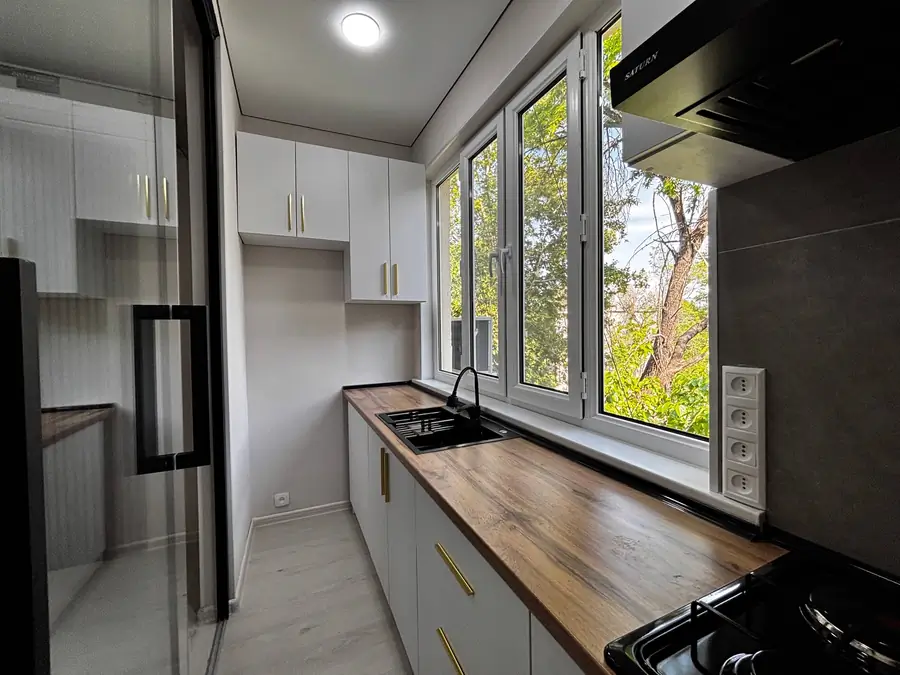 2 xonali kvartira sotiladi − 30 m²